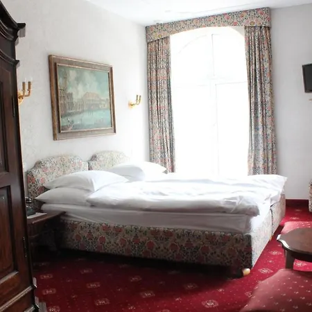 Готель Elvezia Al Lago