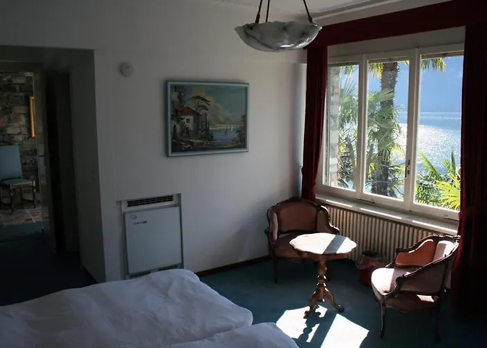 Hotell Elvezia Al Lago 3*