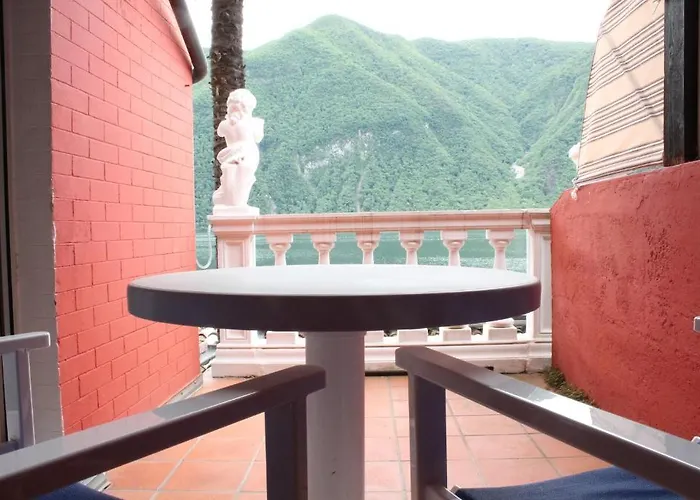 Otel Elvezia Al Lago 3*